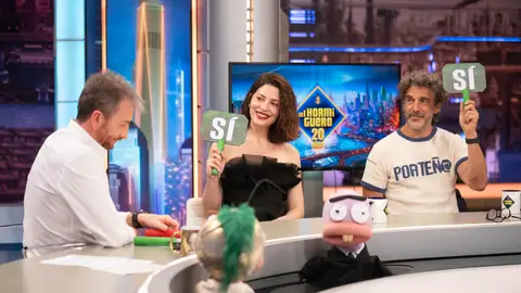 Trancas y Barrancas sorprenden a Bárbara Lennie, Leonardo Sbaraglia y Pablo Motos con sus "suposiciones íntimas" Trancas y Barrancas sorprenden a Bárbara Lennie, Leonardo Sbaraglia y Pablo Motos con sus "suposiciones íntimas"