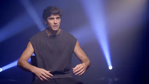 Daniel Illescas: “Te explota la cabeza” Daniel Illescas: “Te explota la cabeza”