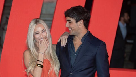 Ana Mena y &Oacute;scar Casas en Roma