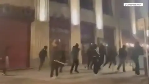 Pelea entre Ultras del Celta y el Olympique de Lyon en Vigo Pelea entre Ultras del Celta y el Olympique de Lyon en Vigo