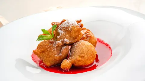 Un postre diferente para Semana Santa: Buñuelos de manzana de Karlos Arguiñano Buñuelos de manzana de Karlos Arguiñano
