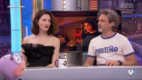Bárbara Lennie y Leonardo Sbaraglia, sobre cómo es trabajar con Pedro Almodóvar: "Es muy exigente" Bárbara Lennie y Leonardo Sbaraglia, sobre cómo es trabajar con Pedro Almodóvar: "Es muy exigente"