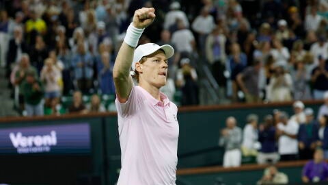 Jannik Sinner celebra una victoria en Indian Wells