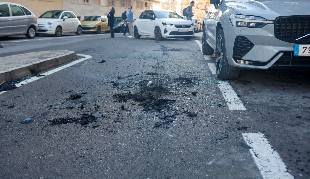 Un testigo apunta a un tiroteo en la calle y una bala desviada como el motivo que mat&oacute; al hombre asomado a su balc&oacute;n en Alicante