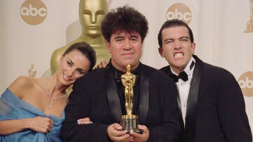 Pen&eacute;lope Cruz, Almod&oacute;var y Antonio Banderas en los Oscar