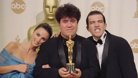 Penélope Cruz, Almodóvar y Antonio Banderas en los Oscar Penélope Cruz, Almodóvar y Antonio Banderas en los Oscar
