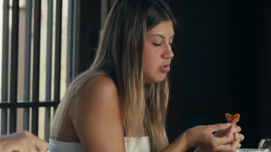 “Sois super asquerosos, de verdad”: Daniela indignada ante las insinuaciones de sus padres “Sois super asquerosos, de verdad”: Daniela indignada ante las insinuaciones de sus padres