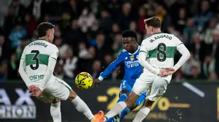 Vinícius, en acción ante el Elche Vinícius, en acción ante el Elche