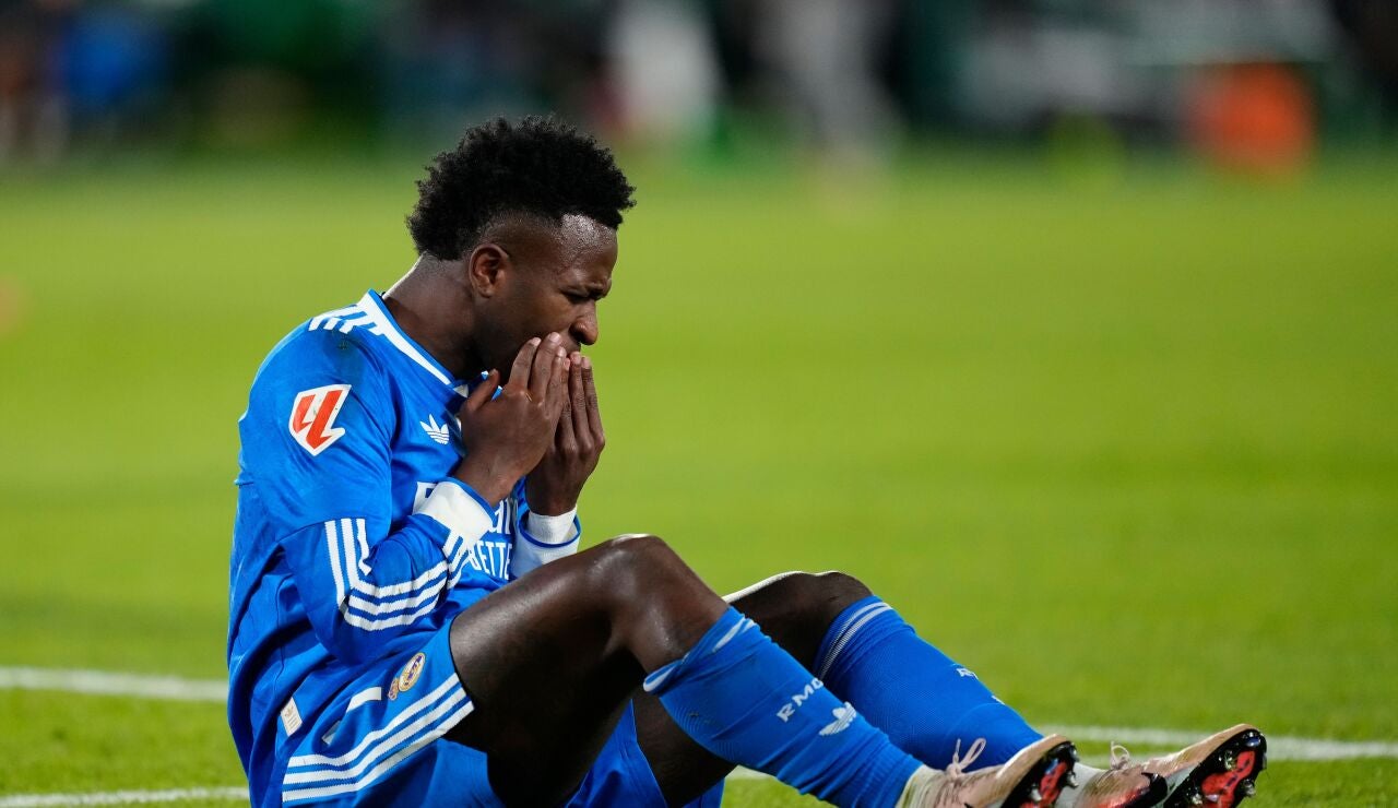 Vinicius Jr durante el Elche-Real Madrid