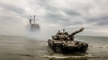 La guerra se intensifica: el transporte marítimo y aéreo se ven afectados La guerra se intensifica: el transporte marítimo y aéreo se ven afectados