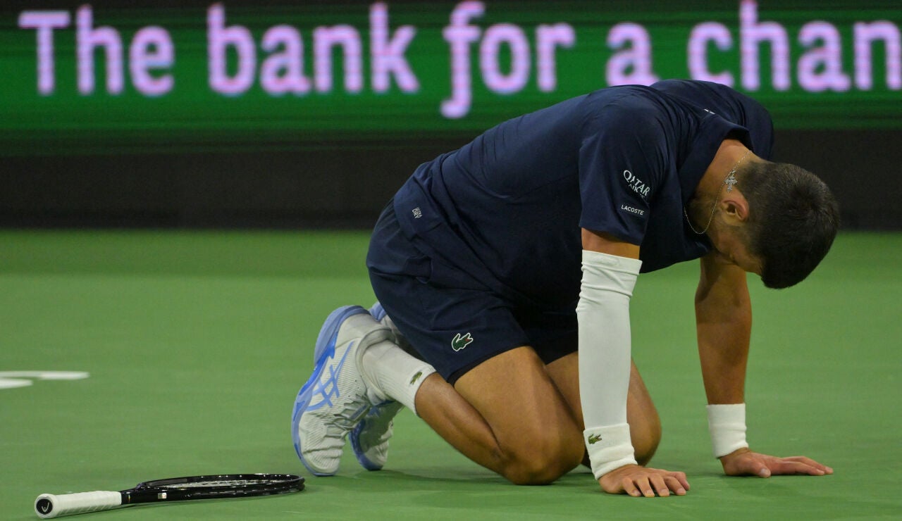 Novak Djokovic durante el partido ante Draper en Indian Wells 2026