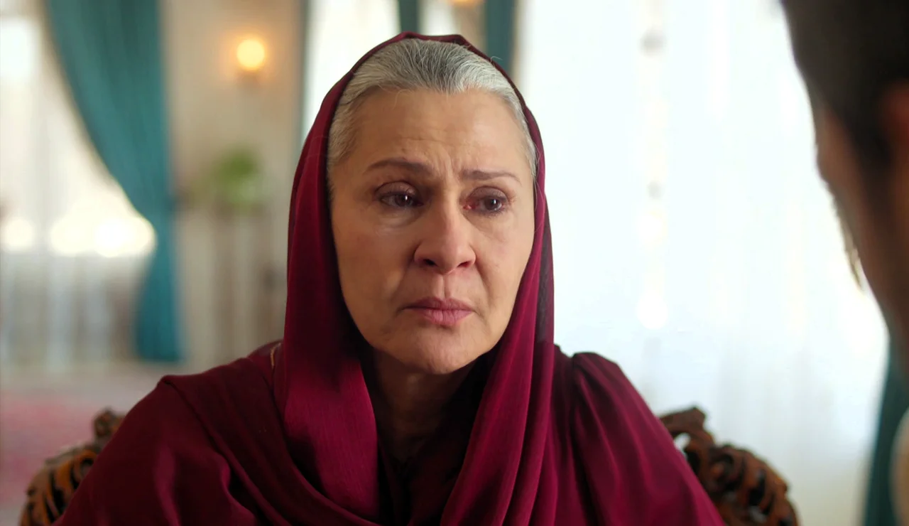 “Vuestro padre me quería”: Sadakat defiende su matrimonio ante las dudas de sus hijos