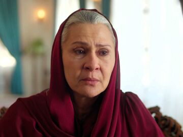 &ldquo;Vuestro padre me quer&iacute;a&rdquo;: Sadakat defiende su matrimonio ante las dudas de sus hijos