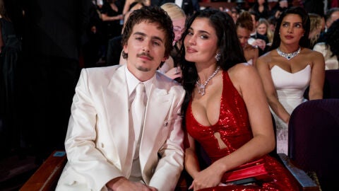 Kylie Jenner y Timotheé Chalamet durante los Oscar