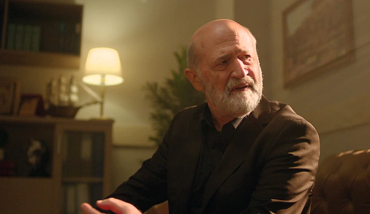 “Sadakat fue mi amante”: Ecmel destapa el secreto que explica el odio hacia ellos