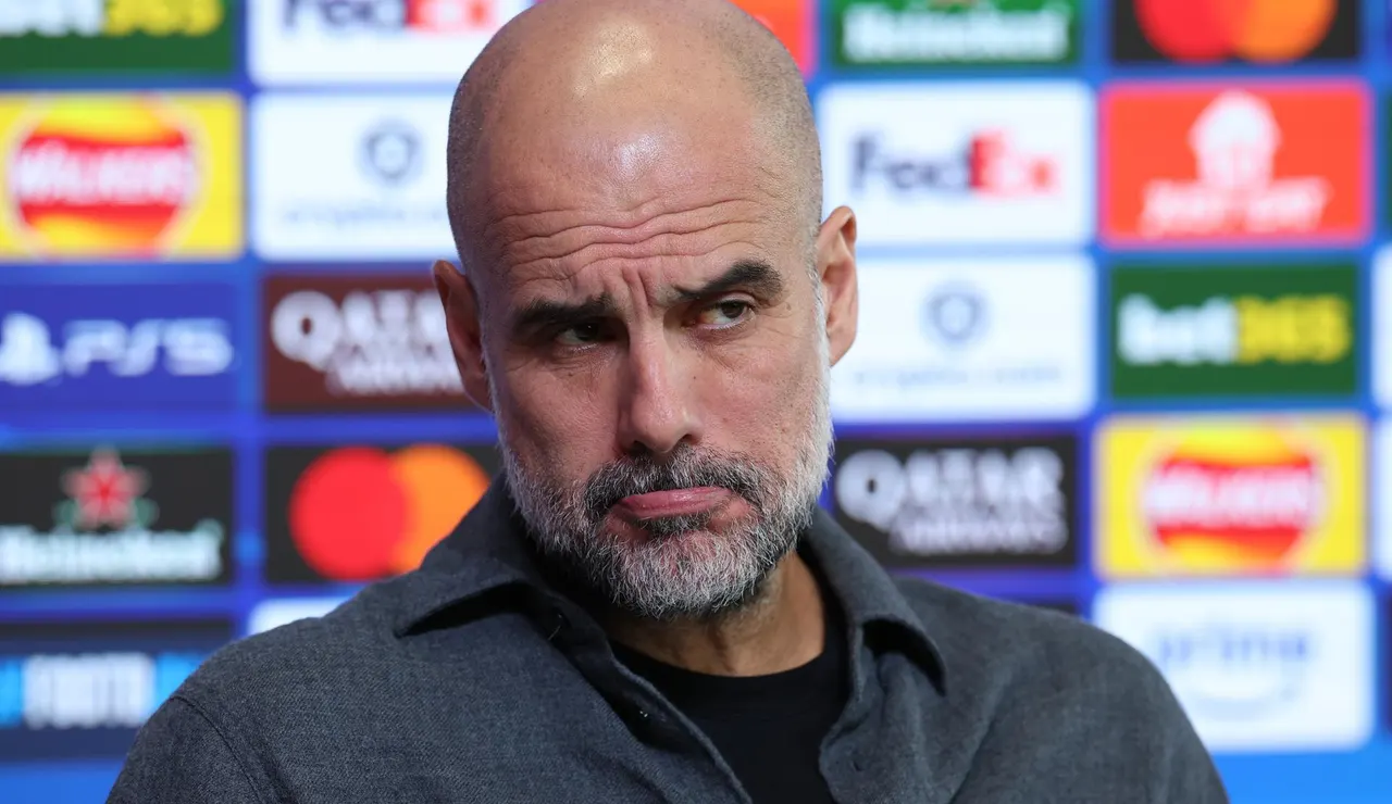 Guardiola atiende a los medios en Mánchester
