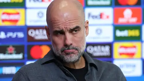 Guardiola atiende a los medios en Mánchester Guardiola atiende a los medios en Mánchester