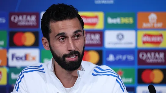 Arbeloa atiende a los medios de comunicación en Mánchester Arbeloa atiende a los medios de comunicación en Mánchester
