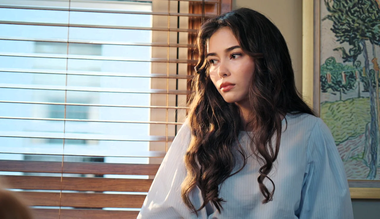 Guerra en la mansión Korhan: Serpil busca conquistar a Ferit Korhan y romper su relación con Diyar