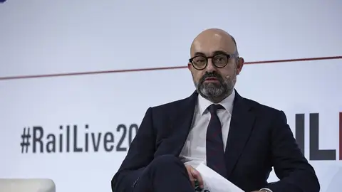 Presidente de Adif dice que valorará la carta de víctimas de Adamuz "desde el máximo respeto y sensibilidad" Presidente de Adif dice que valorará la carta de víctimas de Adamuz "desde el máximo respeto y sensibilidad"