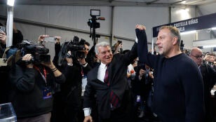 Joan Laporta, junto a Hansi Flick este domingo