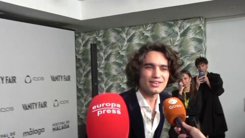 Nicolás Martos hablando con la prensa