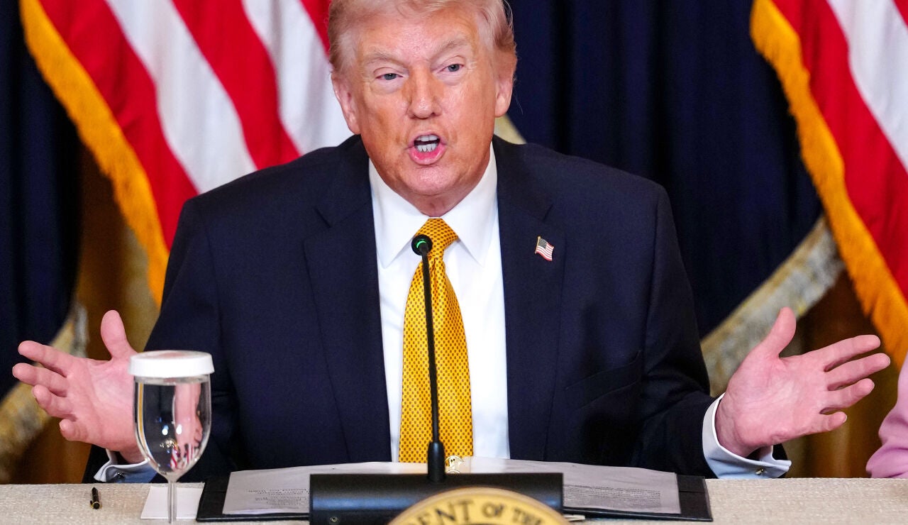 Donald Trump amenaza a Ir&aacute;n con acabar con sus centrales nucleares si no reabre el estrecho de Ormuz