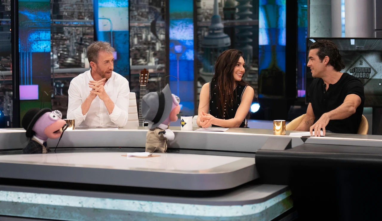 ¿Quién es el impostor? Mario Casas y Mariela Garriga demuestran sus habilidades como detectives