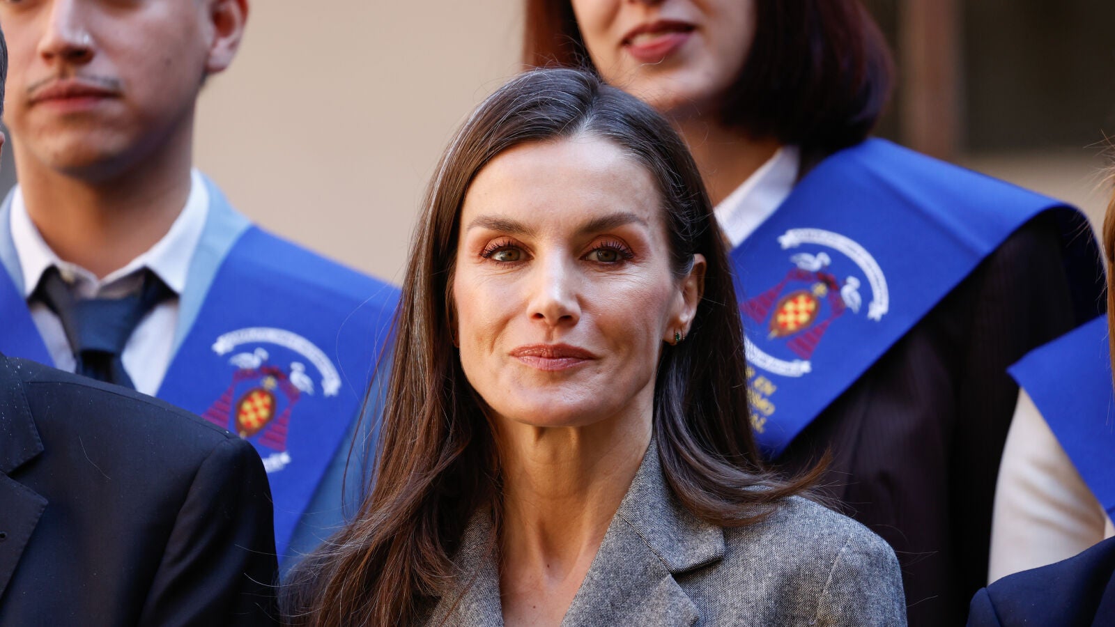Los looks de primavera de Letizia: 5 prendas clave en el armario de la reina