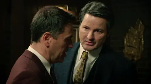 ¡Sin tregua! Gabriel se presenta en casa de Pablo, ¿dispuesto a cumplir su amenaza? ¡Sin tregua! Gabriel se presenta en casa de Pablo, ¿dispuesto a cumplir su amenaza?