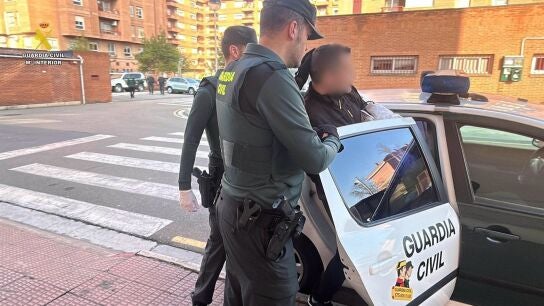 La Guardia Civil detiene en La Rioja un var&oacute;n por violencia de g&eacute;nero, tras arrojarse su pareja por una ventana