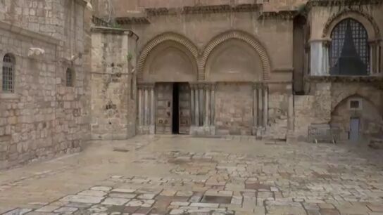 Cierra el Santo Sepulcro por el COVID