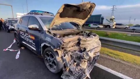 Ocho polic&iacute;as heridos, tres coches patrulla da&ntilde;ados y cinco detenidos en una brutal persecuci&oacute;n policial en Madrid