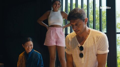 El sufrimiento de Joaqu&iacute;n para sentarse de la manera tradicional japonesa