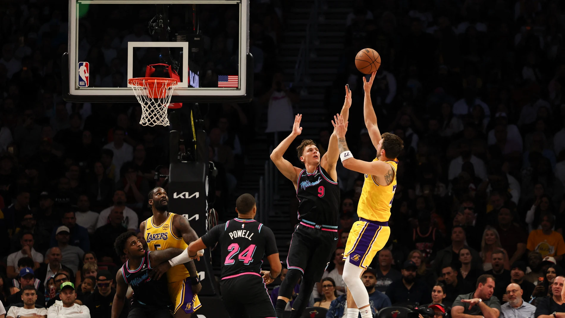 Luka Doncic, en acción ante los Miami Heat Luka Doncic, en acción ante los Miami Heat