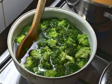 Hervir br&oacute;coli