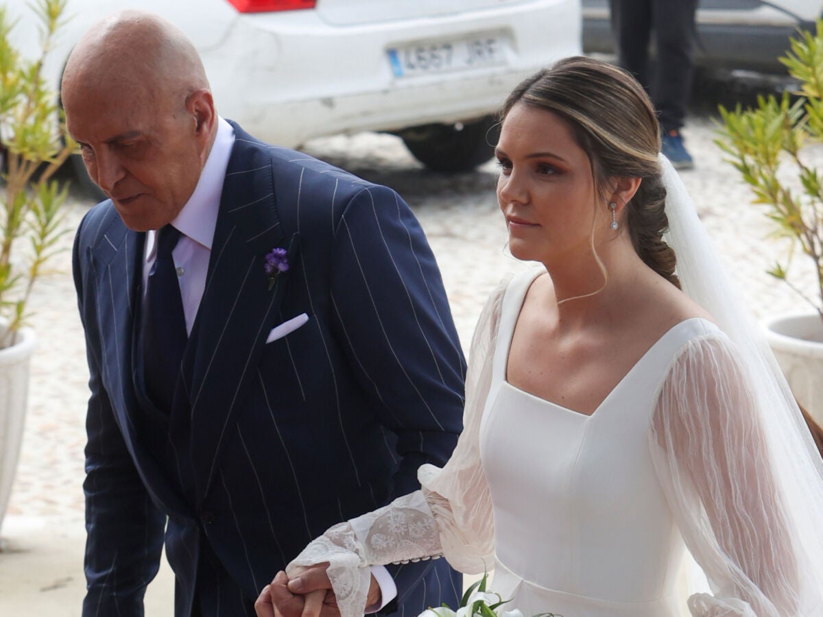 Irene Matamoros se casa con Pedro Romero: las fotos de la boda con Kiko  Matamoros como padrino y una gran ausente