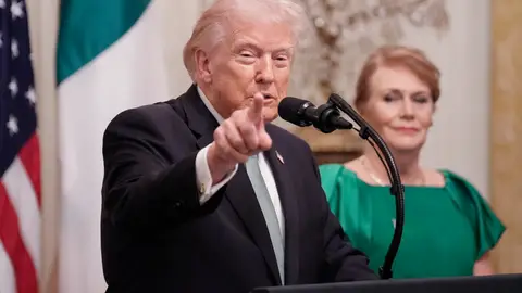 Irán.- Trump desvela que habló con Netanyahu tras ataque al campo de gas de South Pars: "No vamos a hacerlo nunca más" March 17, 2026, Washington, District Of Columbia, USA: United States President Donald J Trump, left, delivers remarks at the Shamrock Bowl presentation Taoiseach (Prime Minister) Michael Martin of Ireland, left, to celebrate St. Patrick's Day at the White House in Washington, DC, USA, on Tuesday, March 17, 2026 Europa Press/Contacto/Yuri Gripas - Pool via CNP 17/03/2026 ONLY FOR USE IN SPAIN