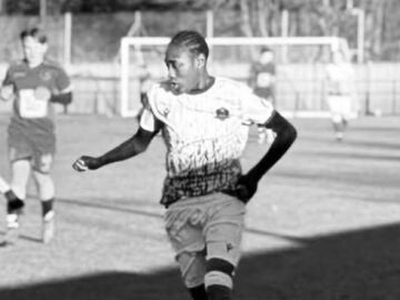 Tommy-Ballie Dean, futbolista fallecido