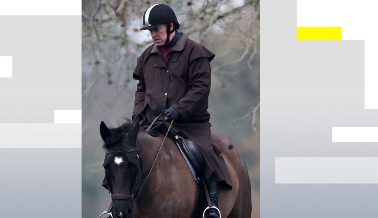 El expr&iacute;ncipe Andr&eacute;s montando a caballo