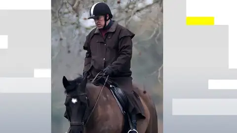 El expríncipe Andrés montando a caballo El expríncipe Andrés montando a caballo