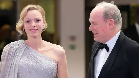 Charlene y Alberto de Mónaco en el Baile de la Rosa 2026 Charlene y Alberto de Mónaco en el Baile de la Rosa 2026