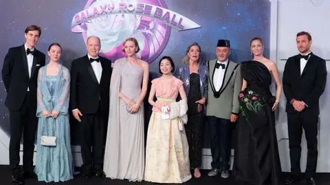 La familia Grimaldi en el Baile de la Rosa 2026 La familia Grimaldi en el Baile de la Rosa 2026