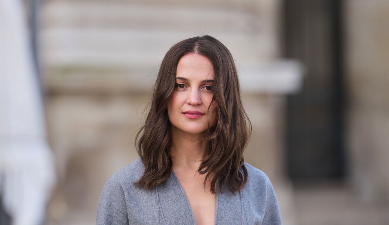 Mujer con el cabello casta&ntilde;o