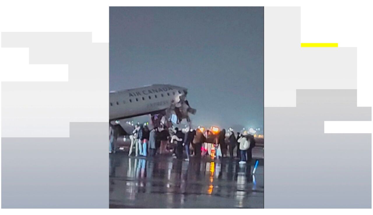 Avi&oacute;n estrellado contra un cami&oacute;n de bomberos en Nueva York