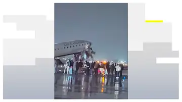 Avión estrellado contra un camión de bomberos en Nueva York Avión estrellado contra un camión de bomberos en Nueva York