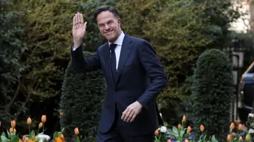 El secretario general de la OTAN, Mark Rutte, saluda a su llegada a la residencia del primer ministro británico, el 17 de marzo de 2026. El secretario general de la OTAN, Mark Rutte, saluda a su llegada a la residencia del primer ministro británico, el 17 de marzo de 2026.