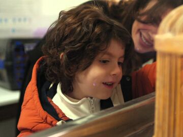 El precioso mensaje de Alya a su hijo contra la violencia de Sadakat: &ldquo;Los animales sienten como t&uacute;&rdquo;