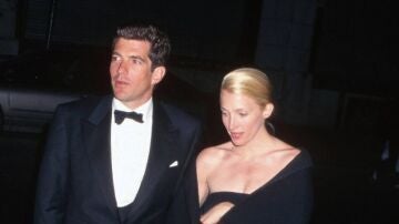 JFK Jr. y Carolyn Bessette
