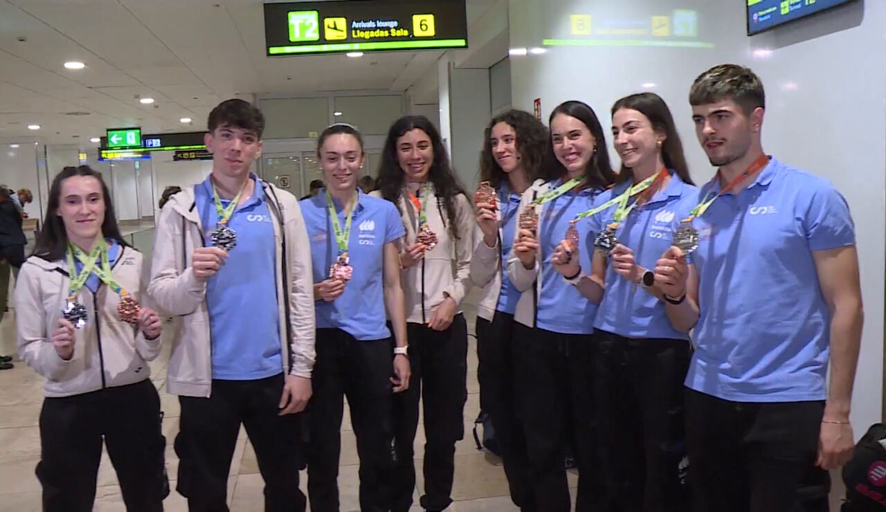 Las 5 medallas mundiales de atletismo ya est&aacute;n en casa: "No sab&iacute;a que hab&iacute;a hecho historia" 